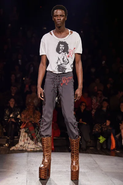 Look 39